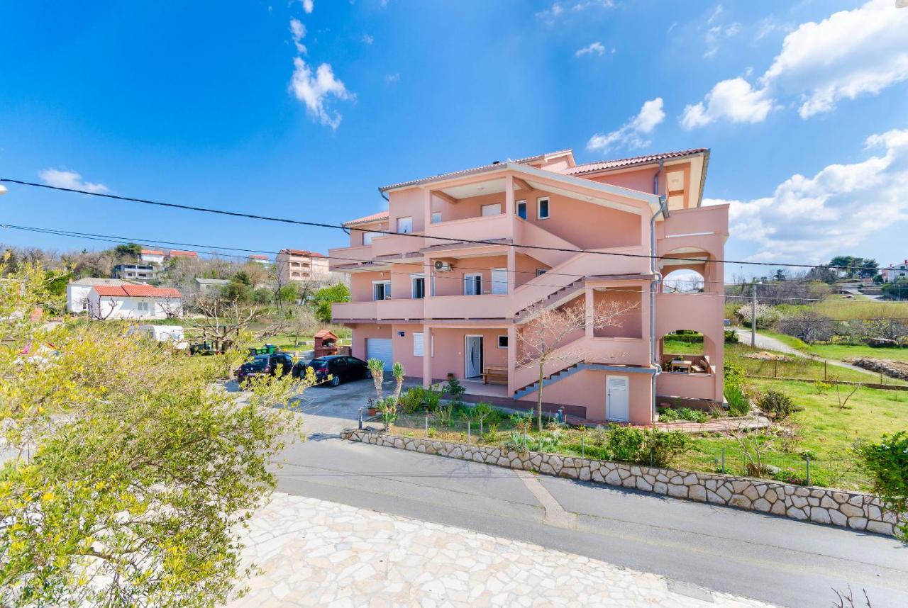 Apartments And Room Ljubica Lopar Exterior photo